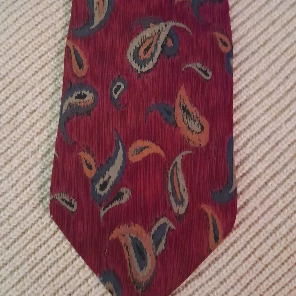 New Bill Blass Silk Tie